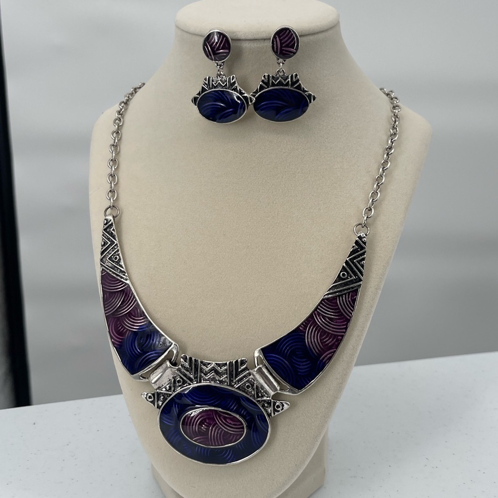 Thalia Sodi bib collate statement necklace & earring set new NWT enamel
